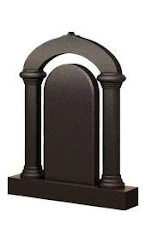 Памятник АК-47 — Арки