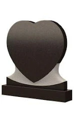 Стела вертикальная с сердцем СВС-19 — Сердца