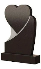 Стела вертикальная с сердцем СВС-3 — Сердца